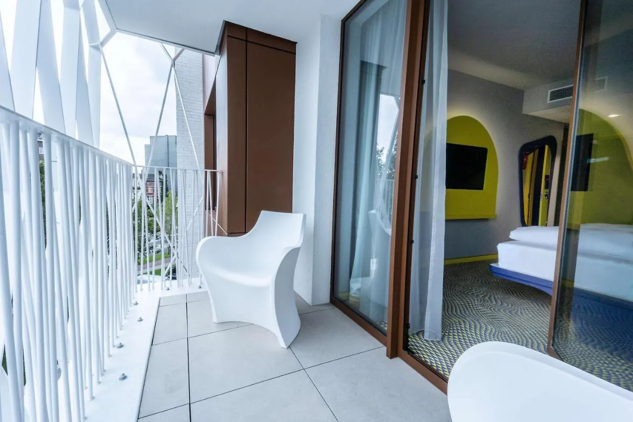Prize By Radisson, Antwerp City מלון